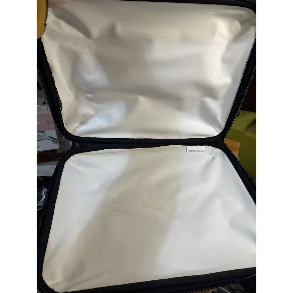 Near Mint STOW Black Waterproof Tech Case 15